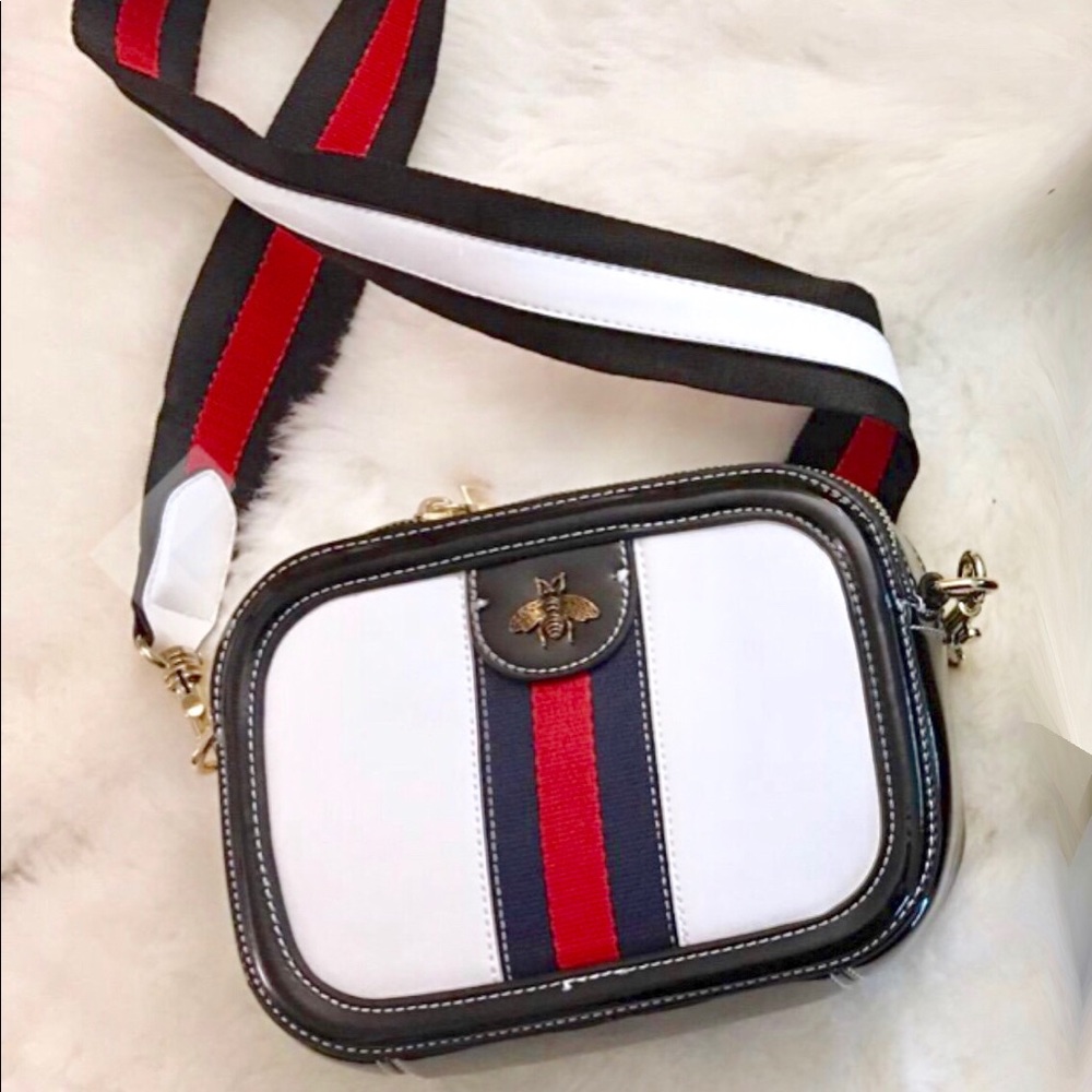 🐝Designer Fashion Bee 🐝 Crossbody Bumble Bee 🐝